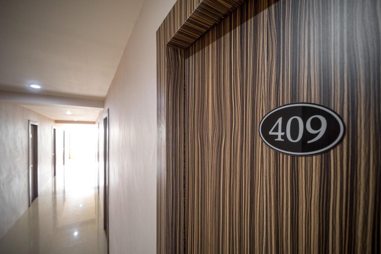 Oyo 291 Medan City Syariah Luaran gambar
