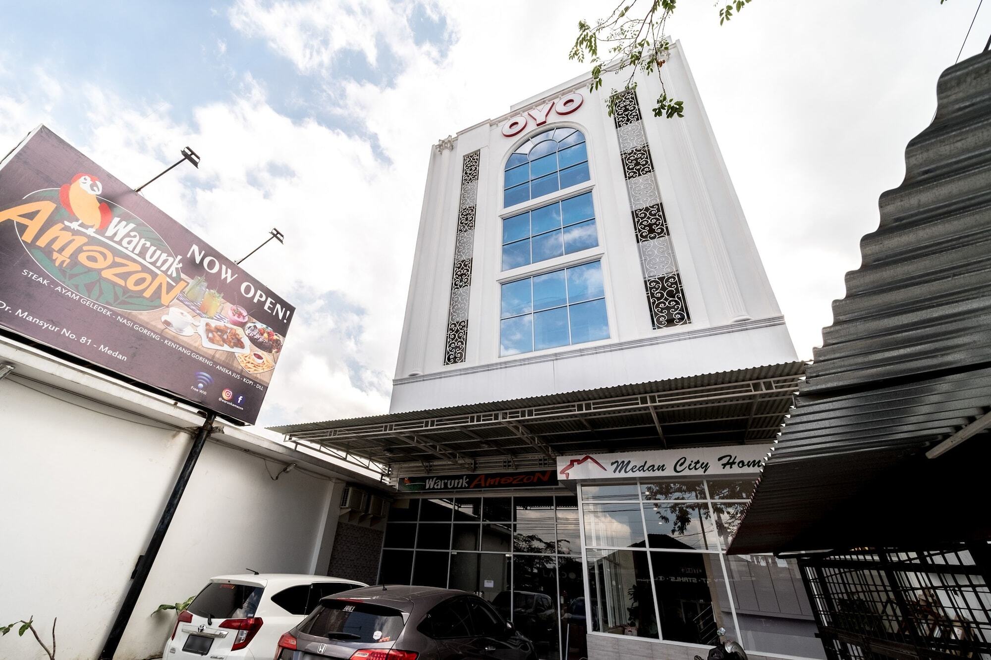 Oyo 291 Medan City Syariah Luaran gambar